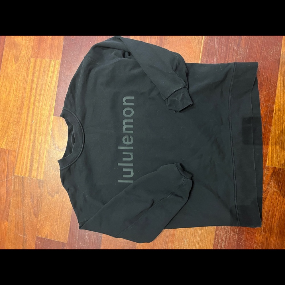 Lululemon Perfectly OS crew